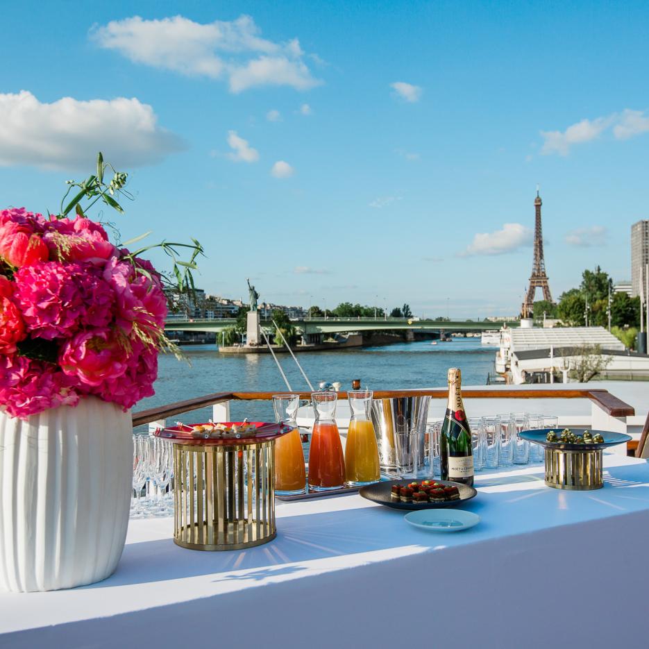 reception-professionnelle-vue-tour-eiffel