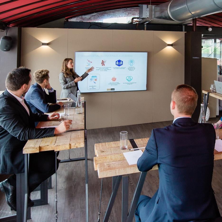 salle-de-conference-yacht